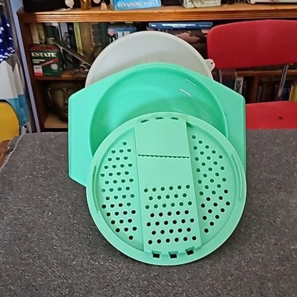 Vintage Tupperware Cheese Grater Slicer Shredder Round Jadite Green